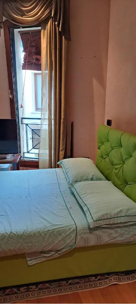 Apartamento Live The History- A Due Passi Dal Castello Ferrara Exterior foto